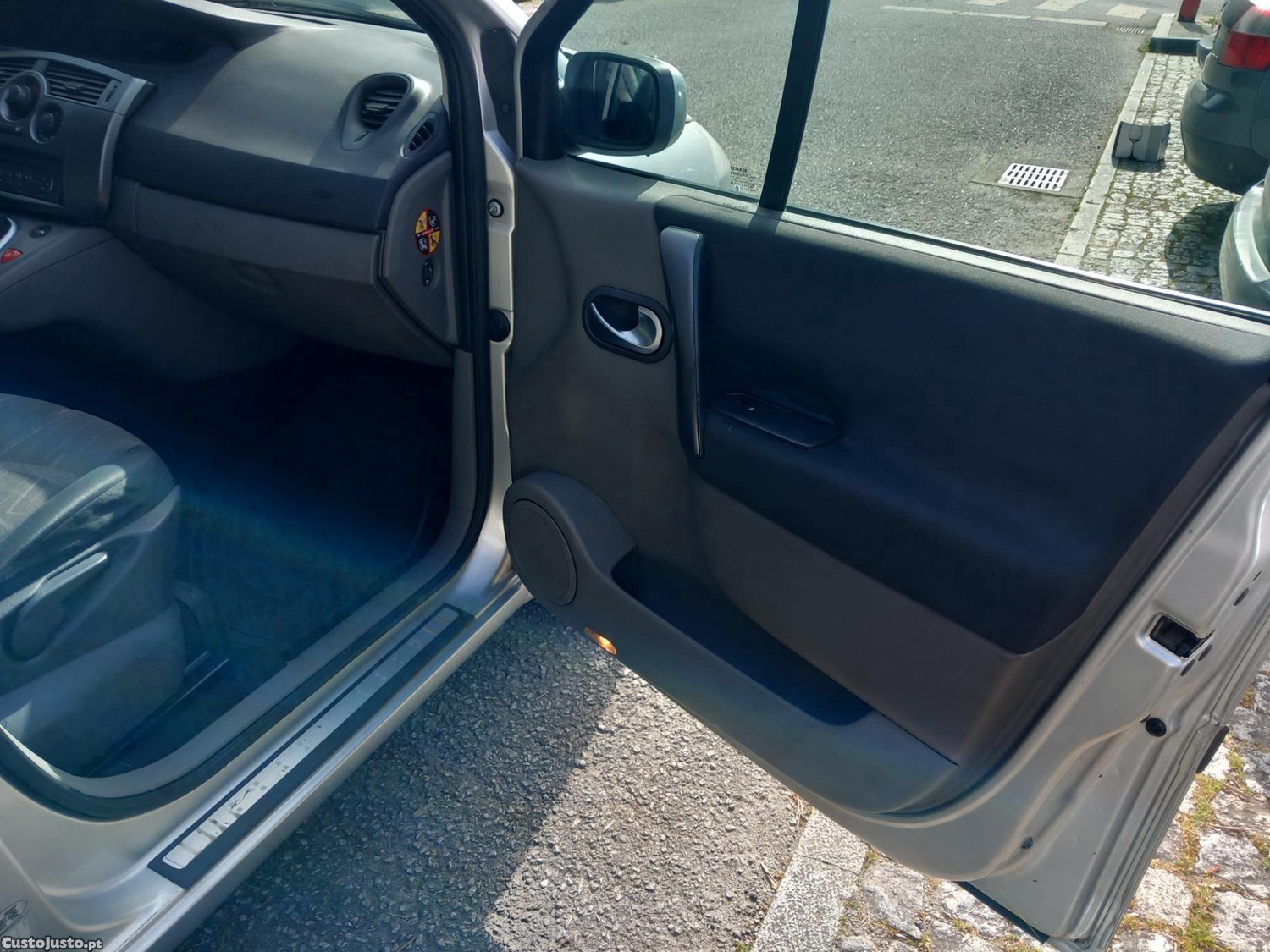 Renault Scénic 1.5 dCi Confort — fotografia 8