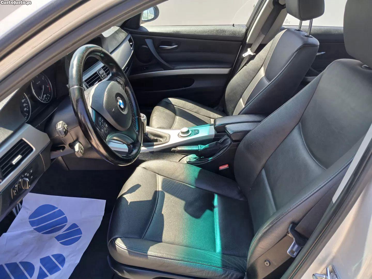 BMW 318 D auto line sport — fotografia 11