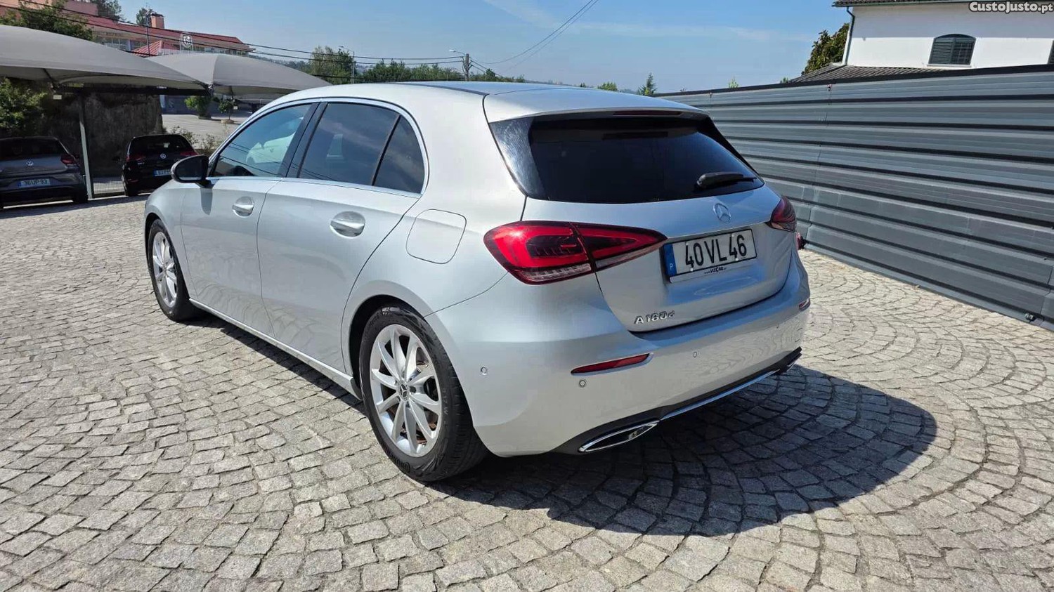 Mercedes-Benz A 180 D progressive aut. — fotografia 23