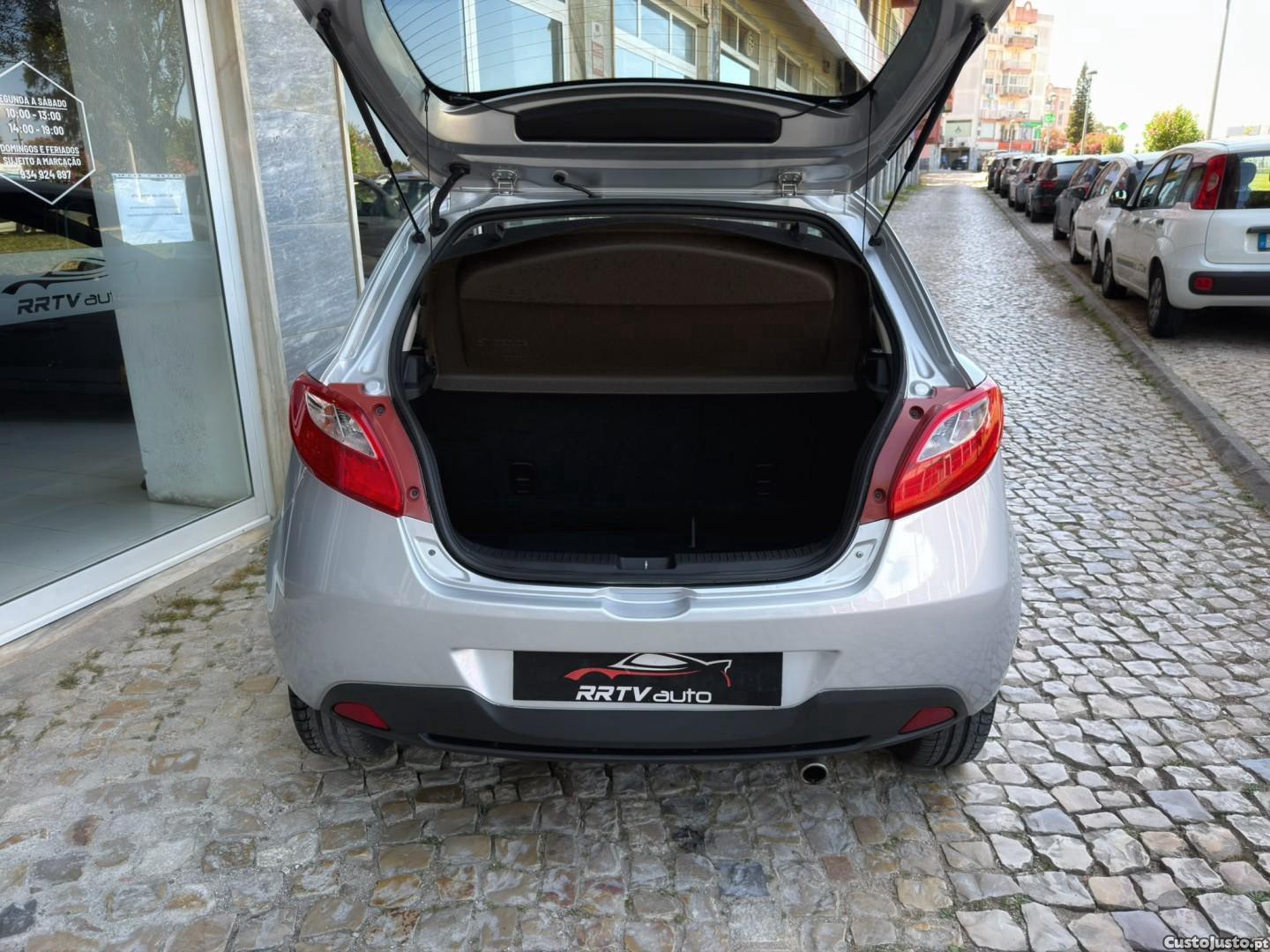 Mazda 2 1.3 MZR Comfort — fotografia 14