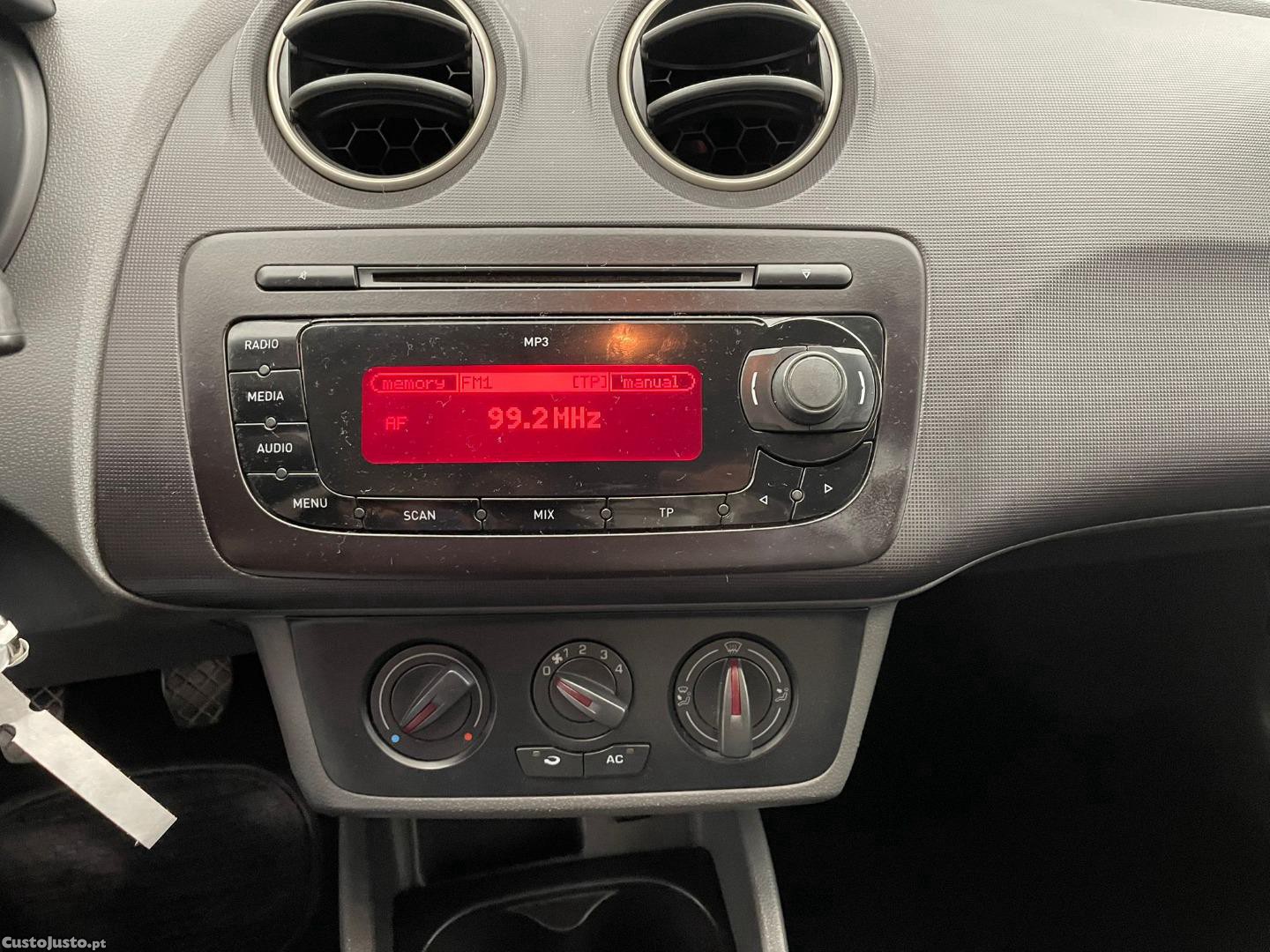SEAT Ibiza 1.2 STYLE — fotografia 6