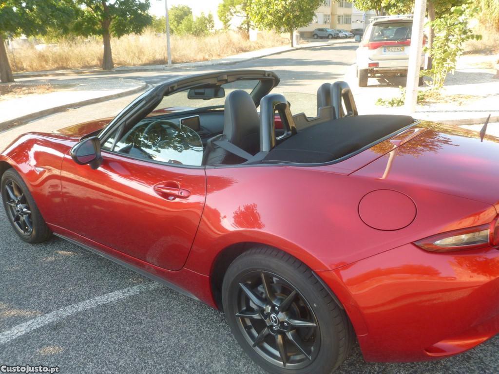 Mazda MX-5 1.5 SKYACTIV Technology — fotografia 11