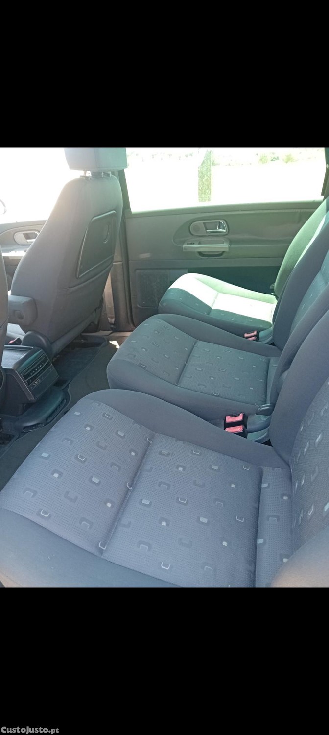Volkswagen Sharan Confortline — fotografia 4