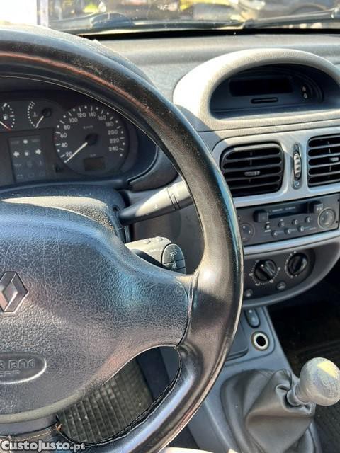Renault Clio 1.2 — fotografia 4
