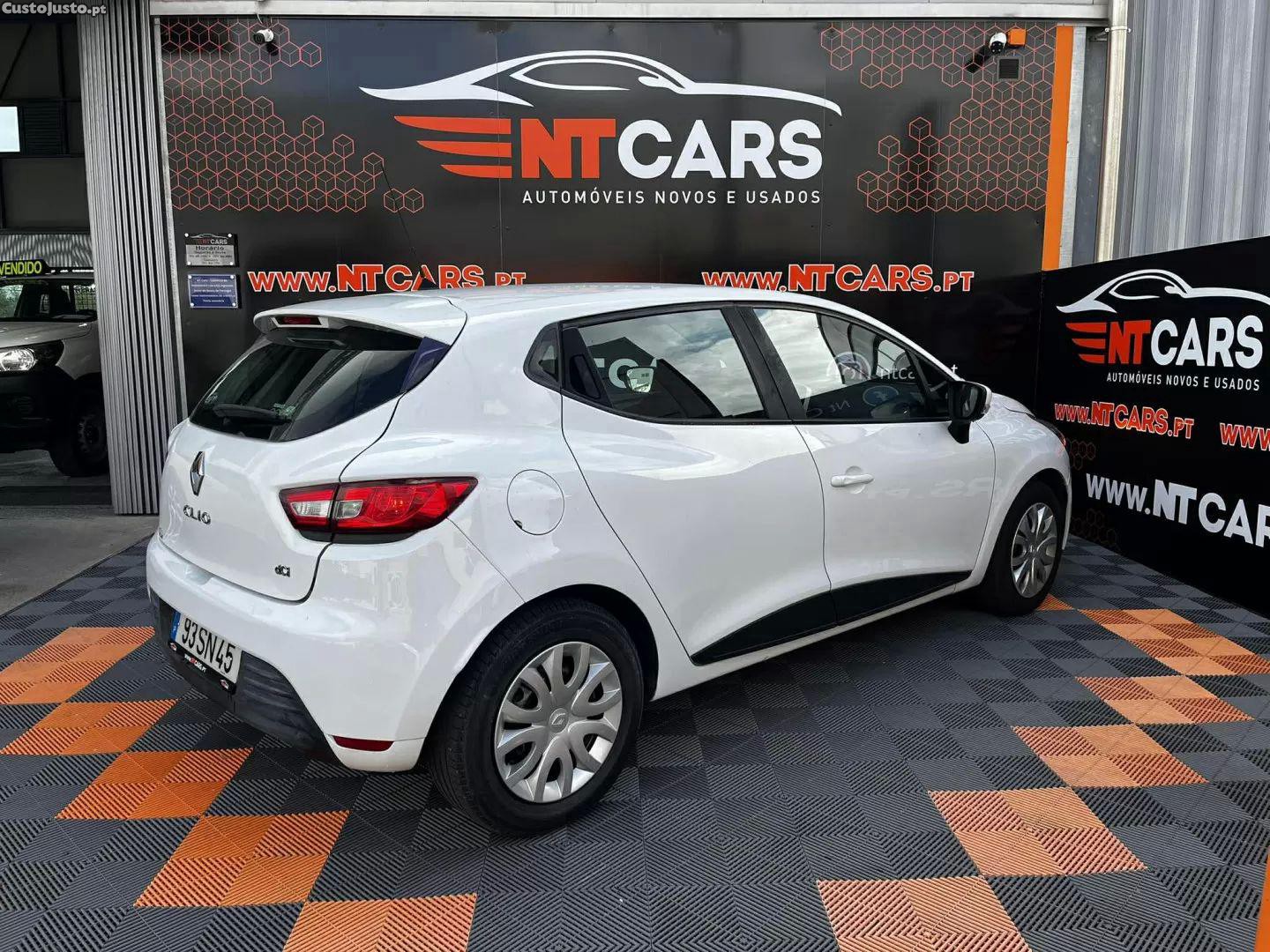 Renault Clio 1.5 dci zen - 17 — photo 2