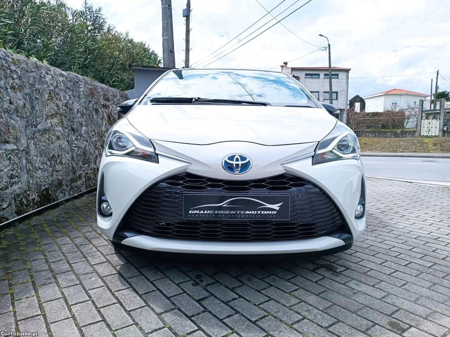 Toyota Yaris 1.5 hsd 20 anos - 19 — photo 2
