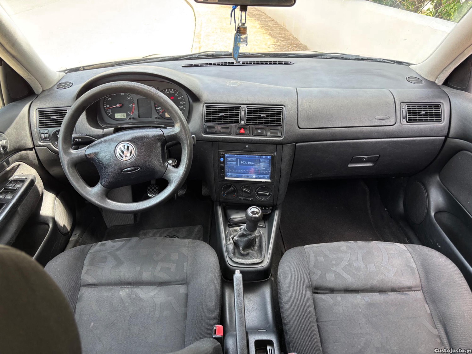 Volkswagen Golf 1.4 Highline — fotografia 3