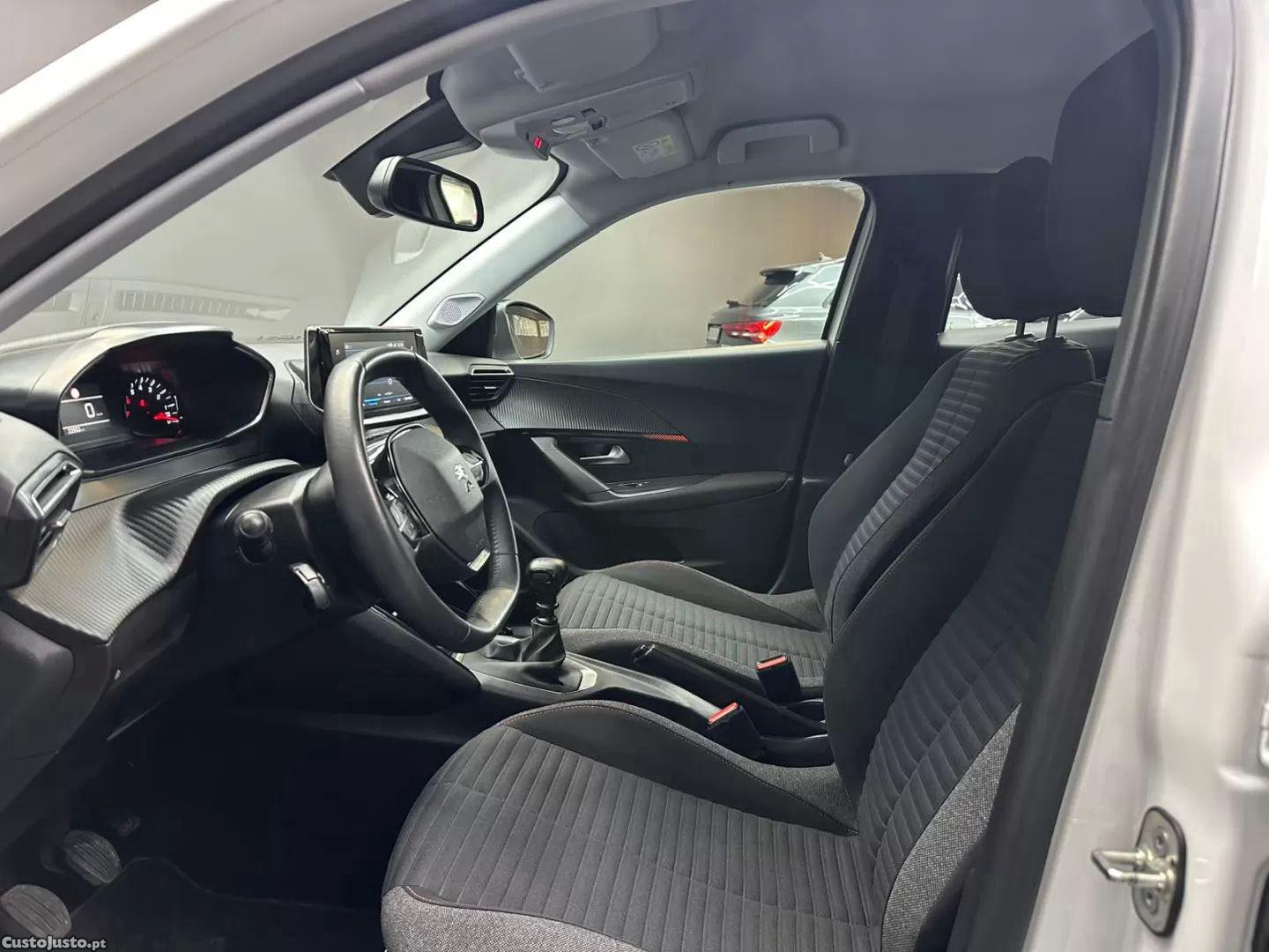 Peugeot 2008 1.2 puretech active pack — fotografia 4