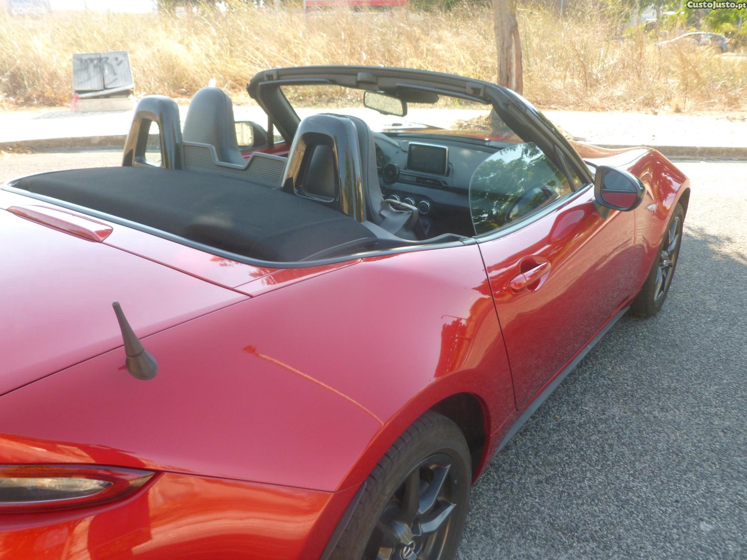 Mazda MX-5 1.5 SKYACTIV Technology — fotografia 10