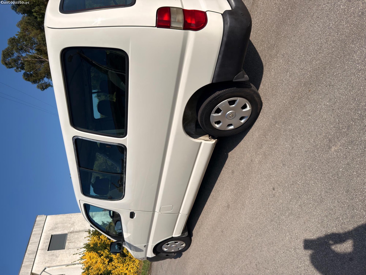 Toyota Hiace (21Jk11) 2.6-N — fotografia 3