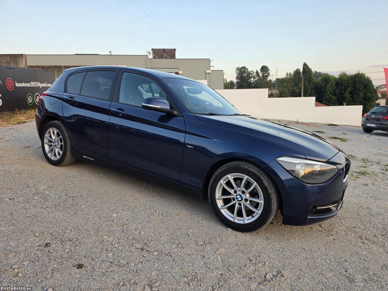 BMW 116 Sport Linemuito novo — fotografia 12