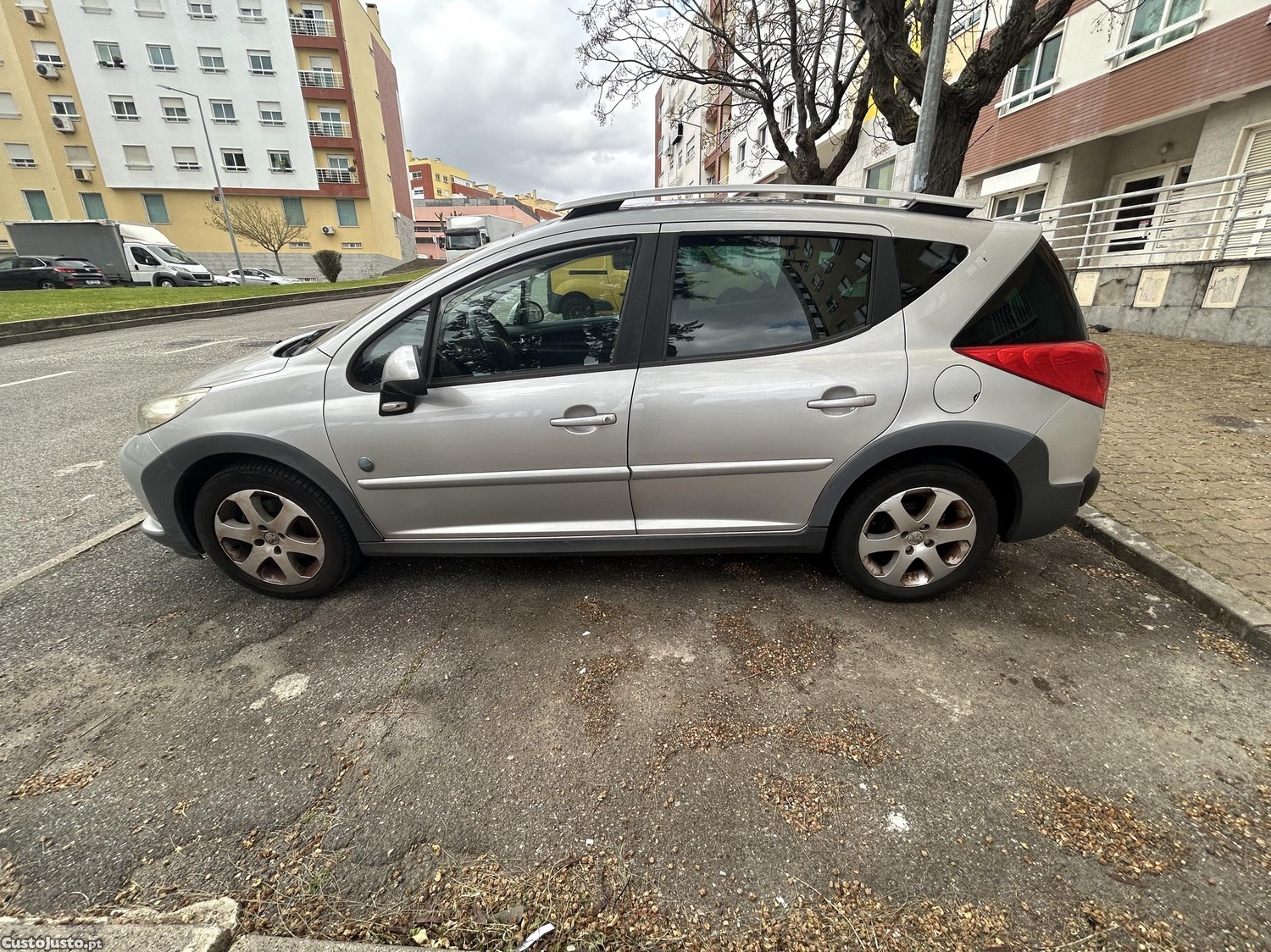Peugeot 207 SW Outdoor — fotografia 7