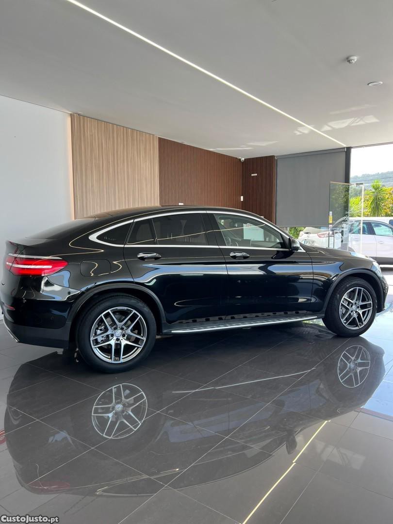 Mercedes-Benz GLC 250 d 4Matic 9G-TRONIC AMG Line — fotografia 16