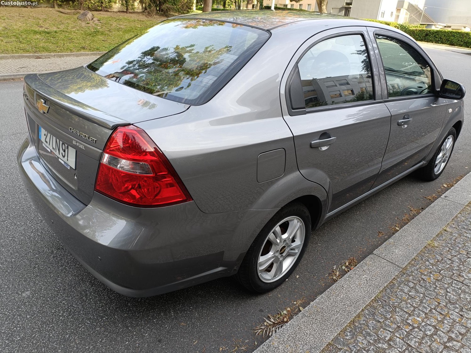 Chevrolet Aveo 1.2 4Dr Gpl — fotografia 3