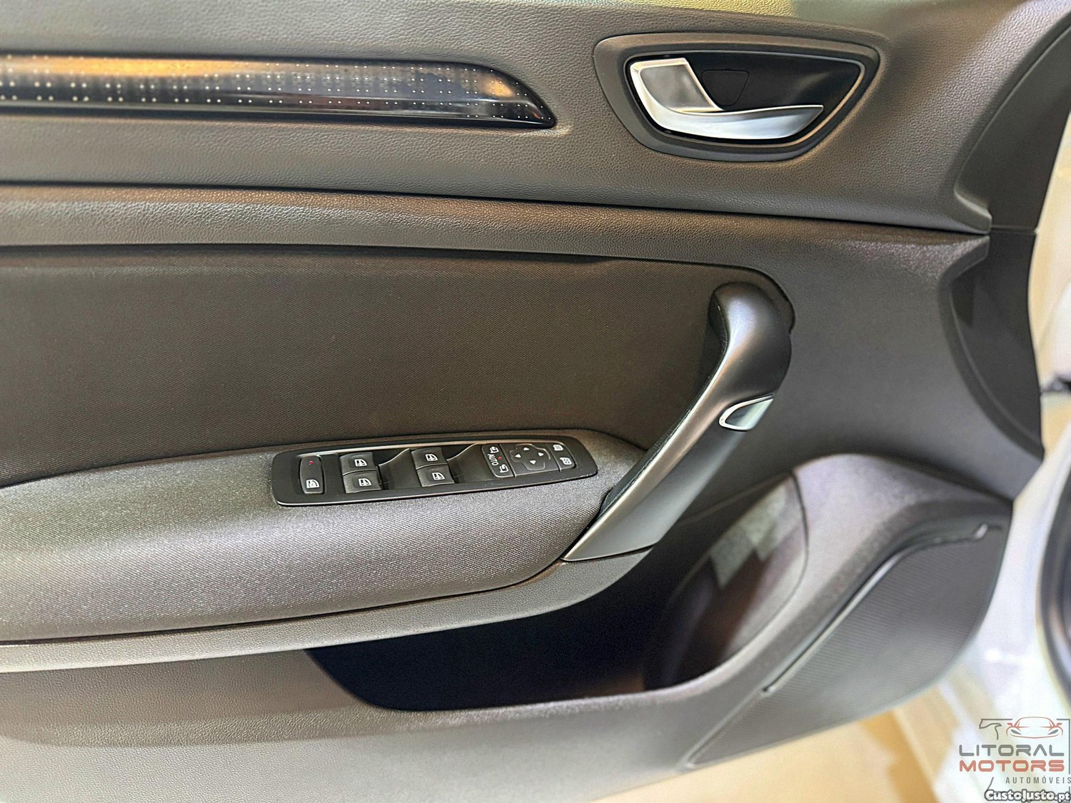 Renault Mégane 1.5 dCi Limited SS — fotografia 9
