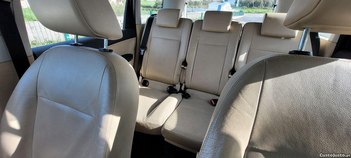 Ford C-Max 5EDCNN — fotografia 5