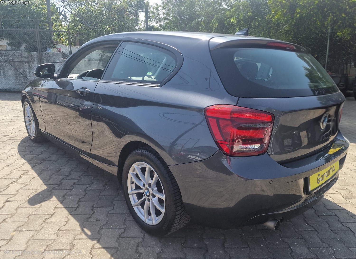 BMW 116 d Line Sport — fotografia 5