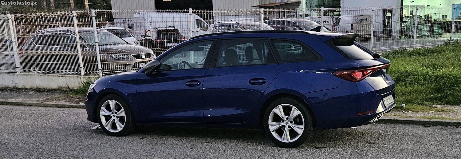 SEAT Leon Sportstourer2.0 tdi 150cv Fr dsg — fotografia 11