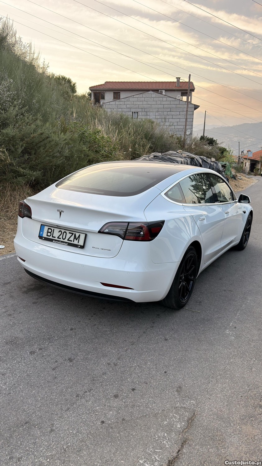 Tesla Model 3 Dual Motor Long Range — fotografia 6
