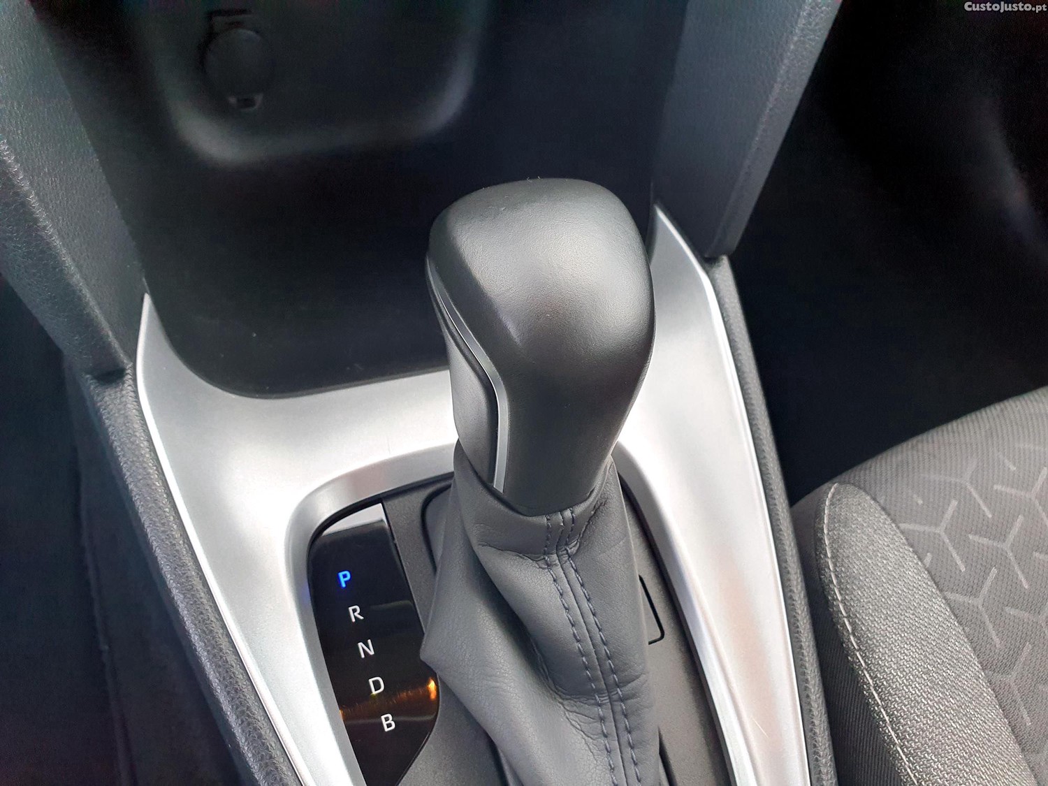 Toyota Yaris Cross 1.5 VVT-i Hybrid Dynamic Force Comfort Plus — fotografia 4