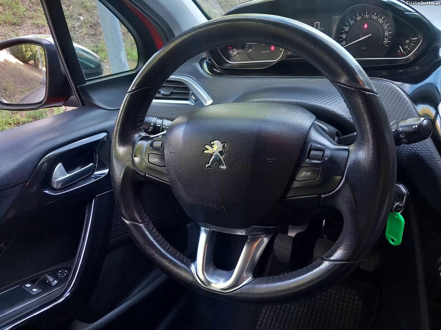 Peugeot 208 1.2 Style — fotografia 5