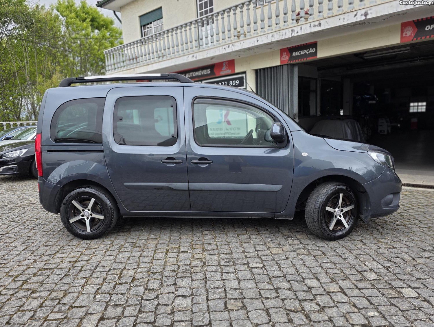 Mercedes-Benz Citan Tourer 109 CDi/27 - 18 — photo 3