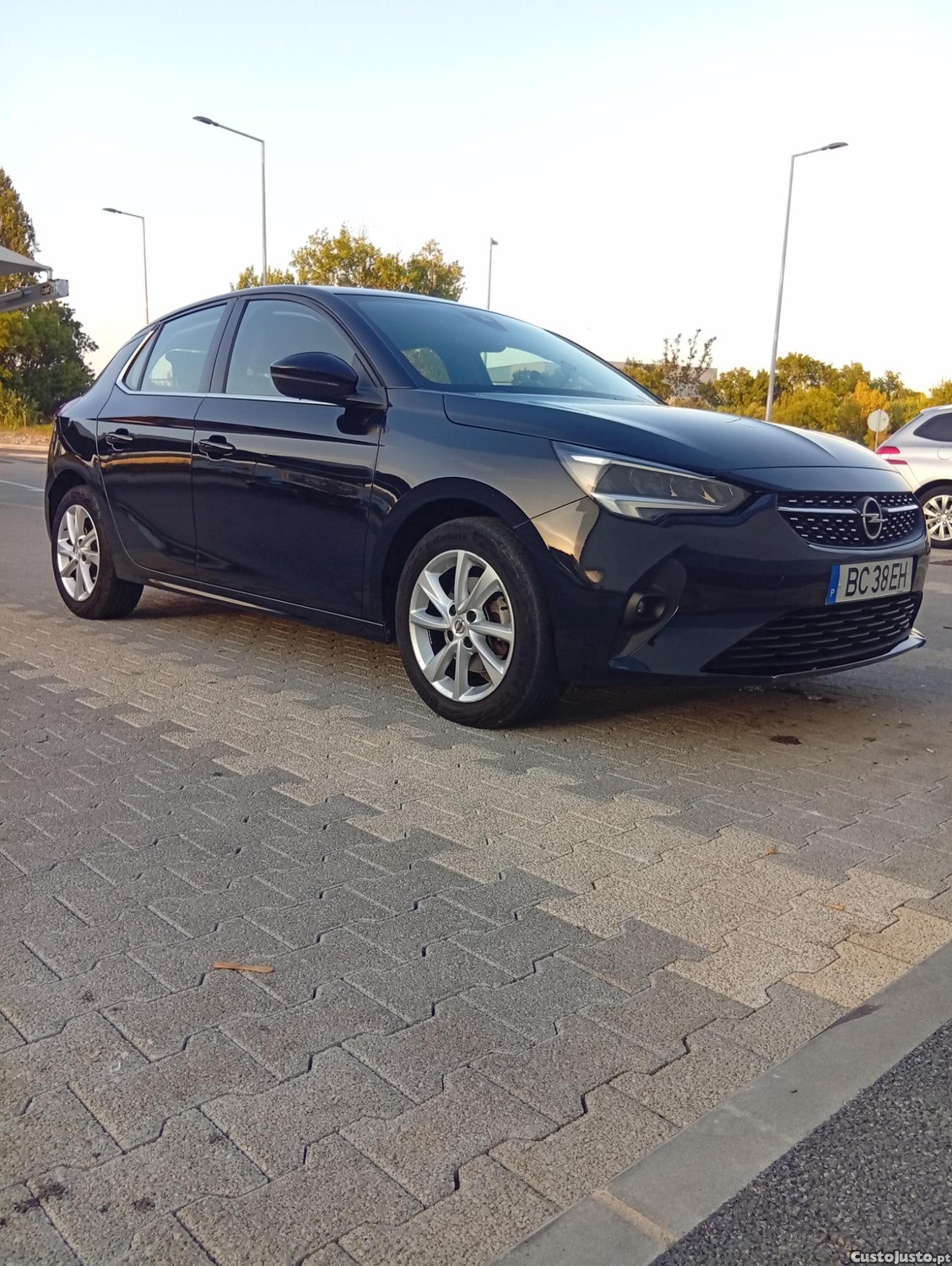 Opel Corsa 1.2 T GS — fotografia 4