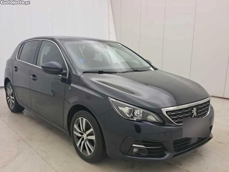 Peugeot 308 BlueHDi — fotografia 4