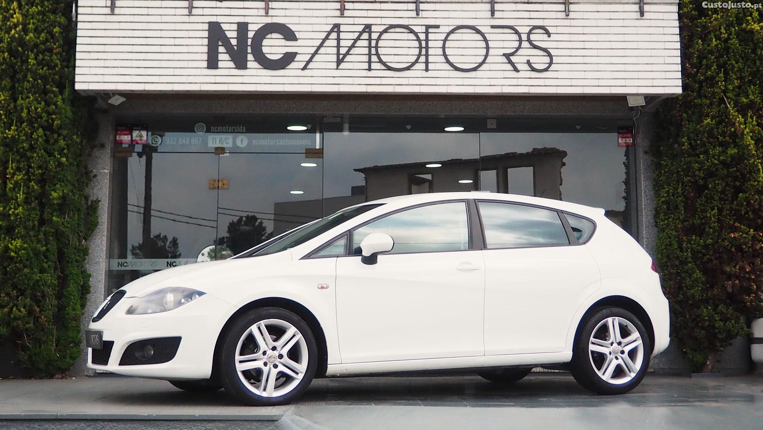 SEAT Leon 1.6 TDI Sport — fotografia 10