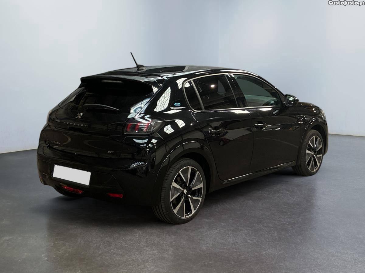 Peugeot 208 50 kWh GT — fotografia 10