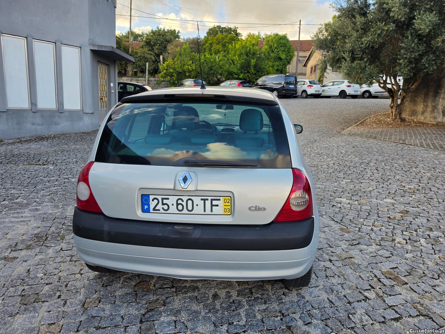 Renault Clio 1.5 Dci5 lugares — fotografia 8