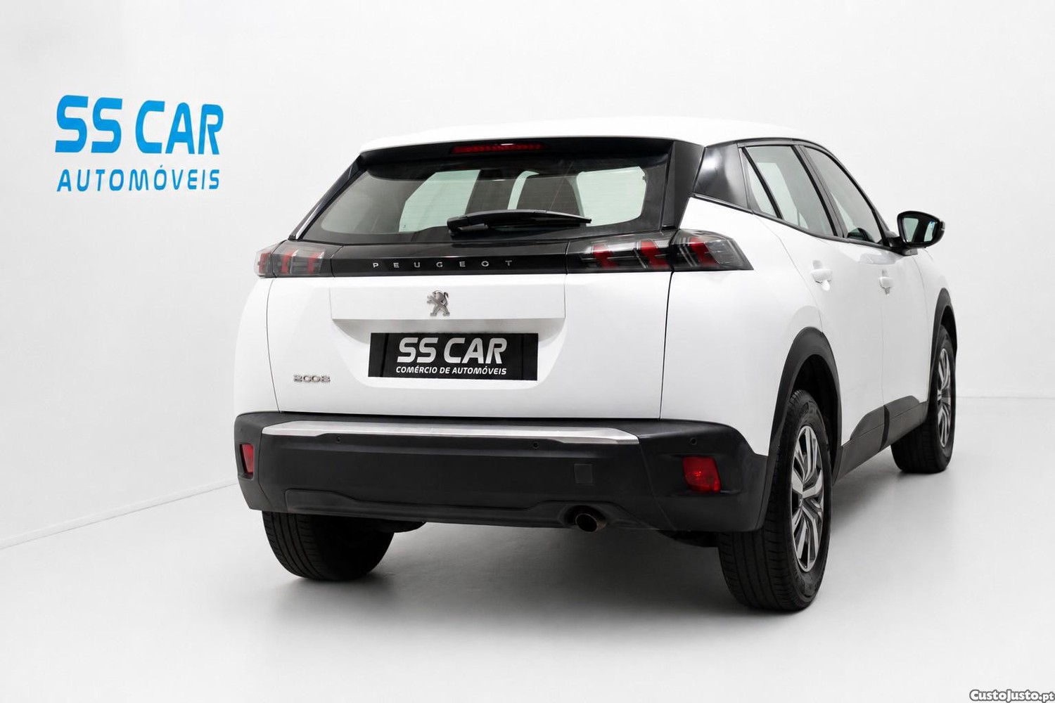 Peugeot 2008 1.2 PureTech Active — fotografia 18
