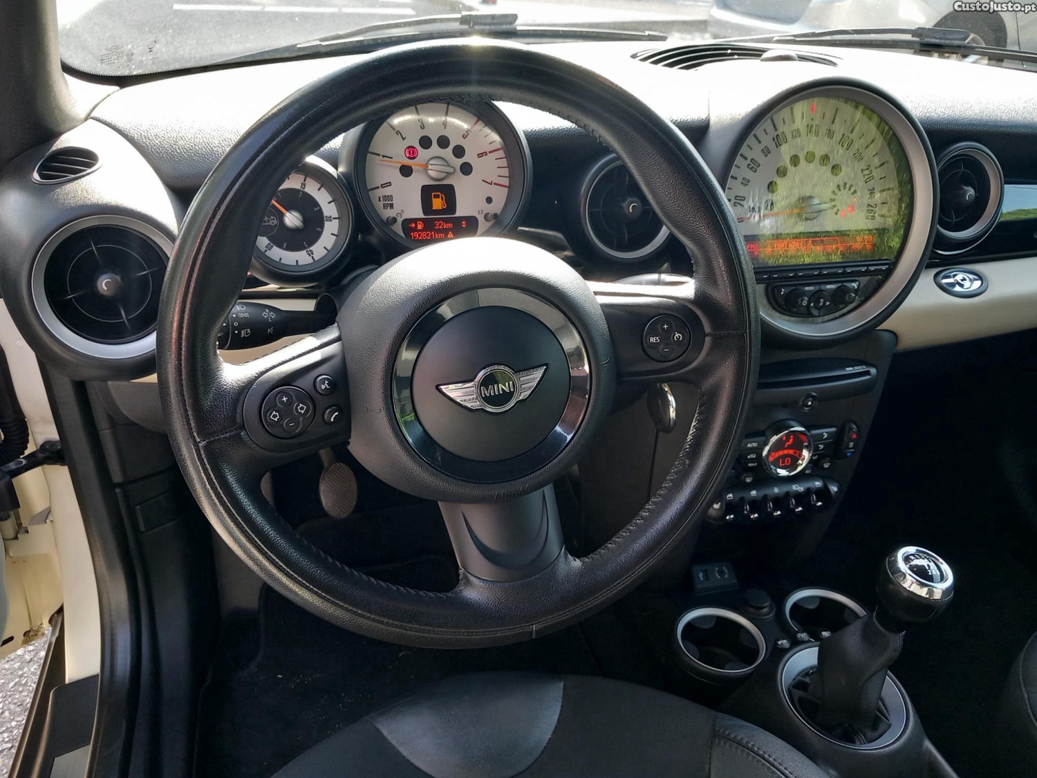MINI Cabrio Cooper D — fotografia 4
