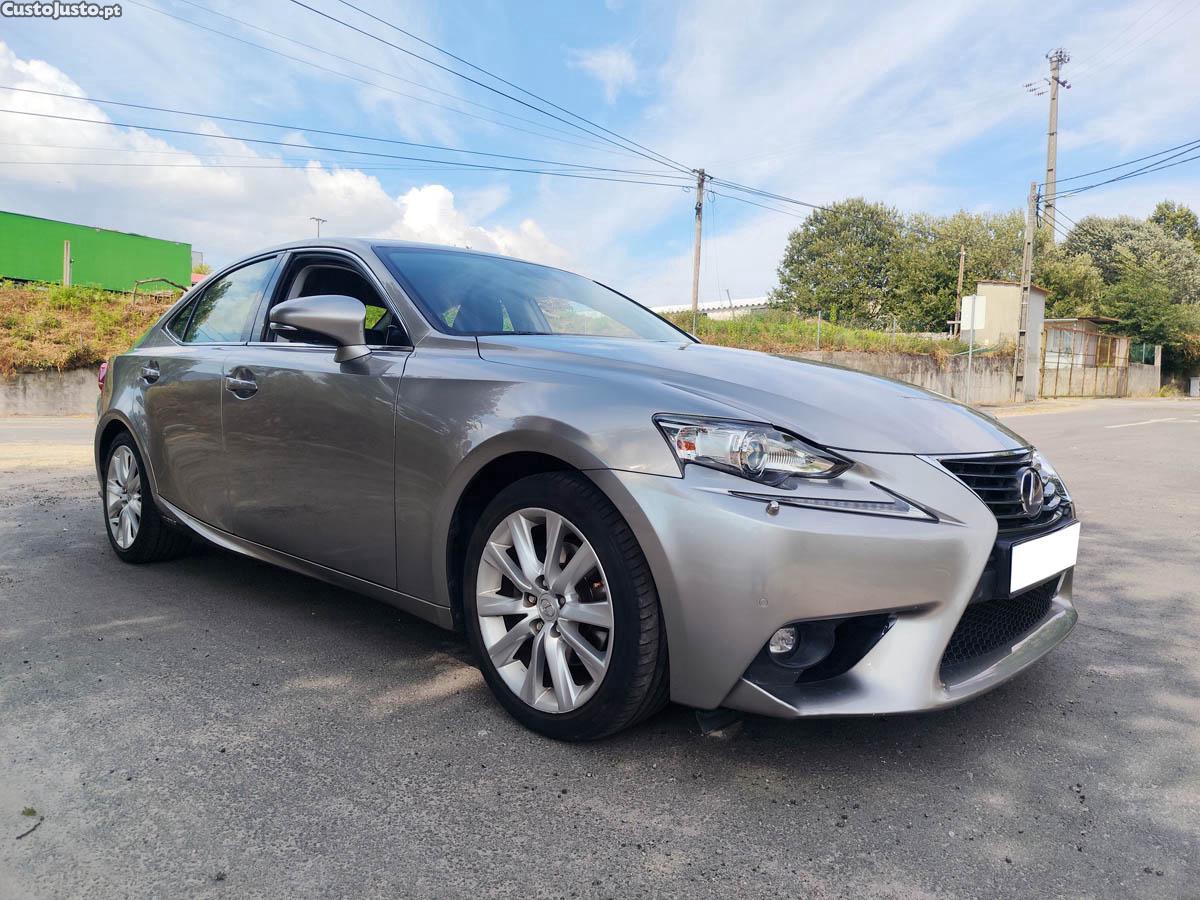 Lexus IS h executive — fotografia 14