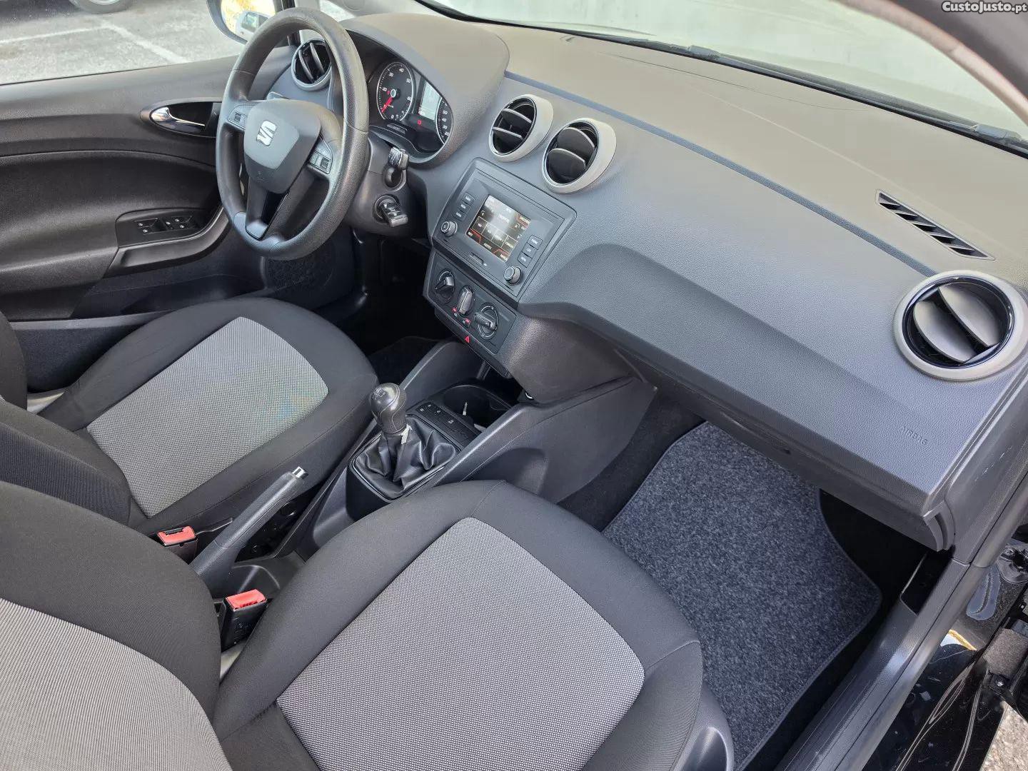 SEAT Ibiza 1.4 tdi reference — fotografia 6