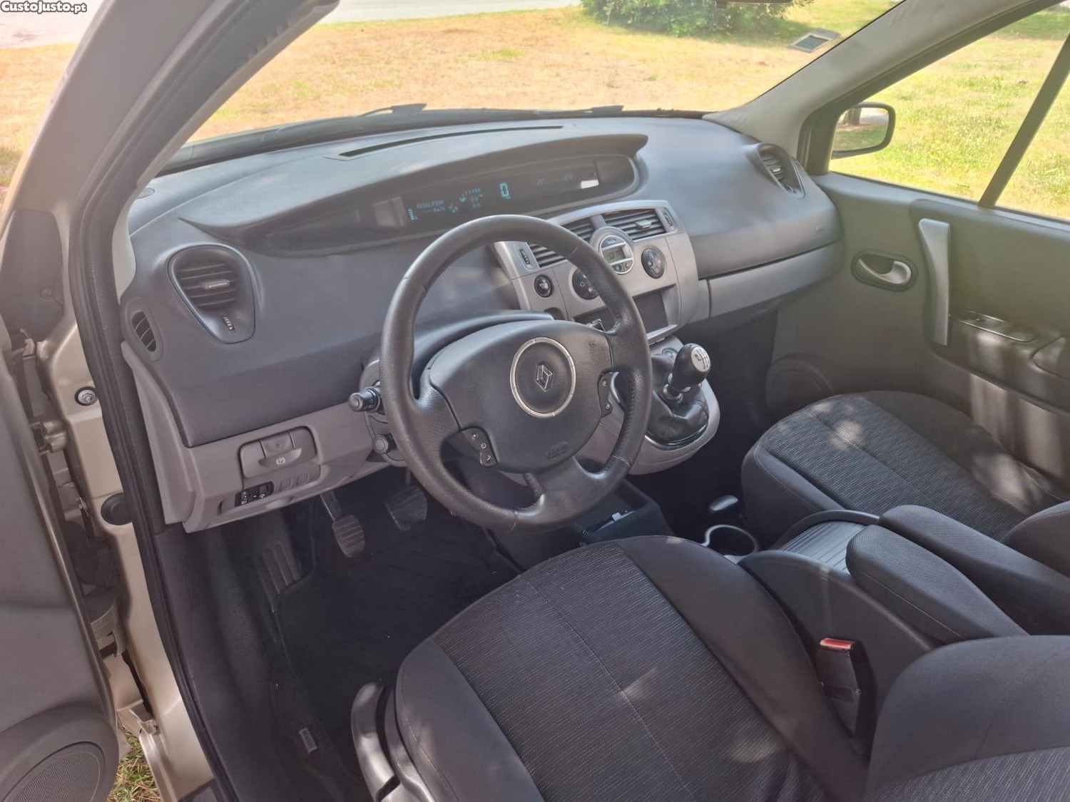 Renault Scénic 1.5 DCI — fotografia 5