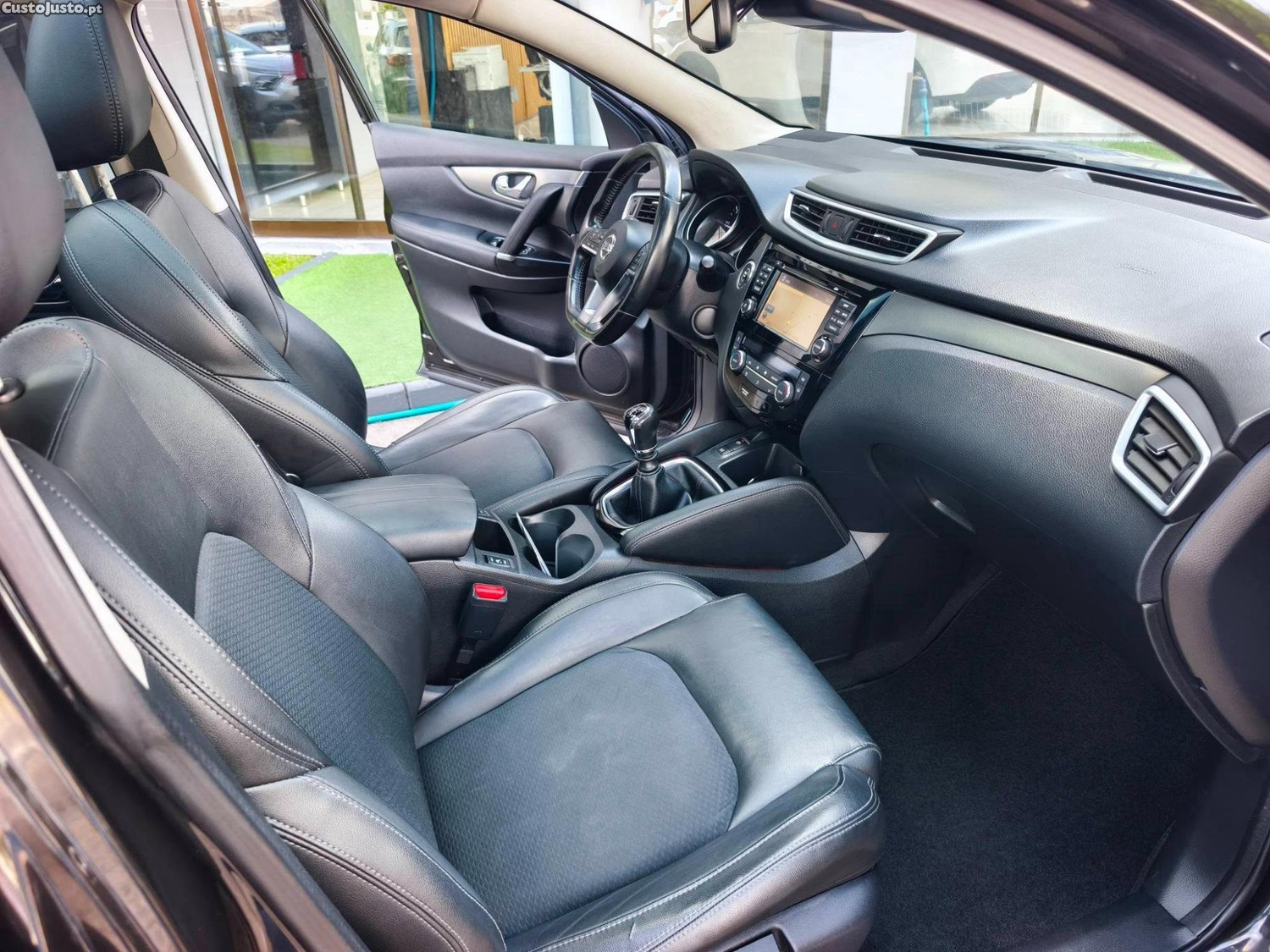 Nissan Qashqai Tekna Premium 19 — fotografia 5