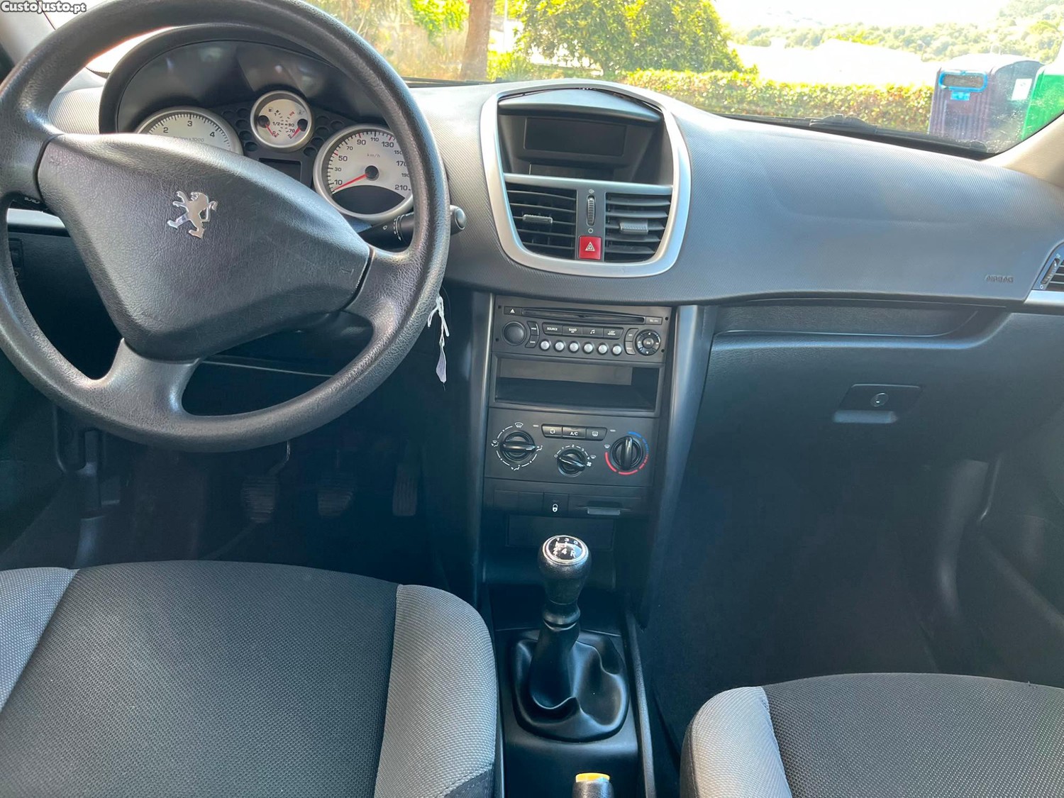 Peugeot 207 1.4 HDI — fotografia 7