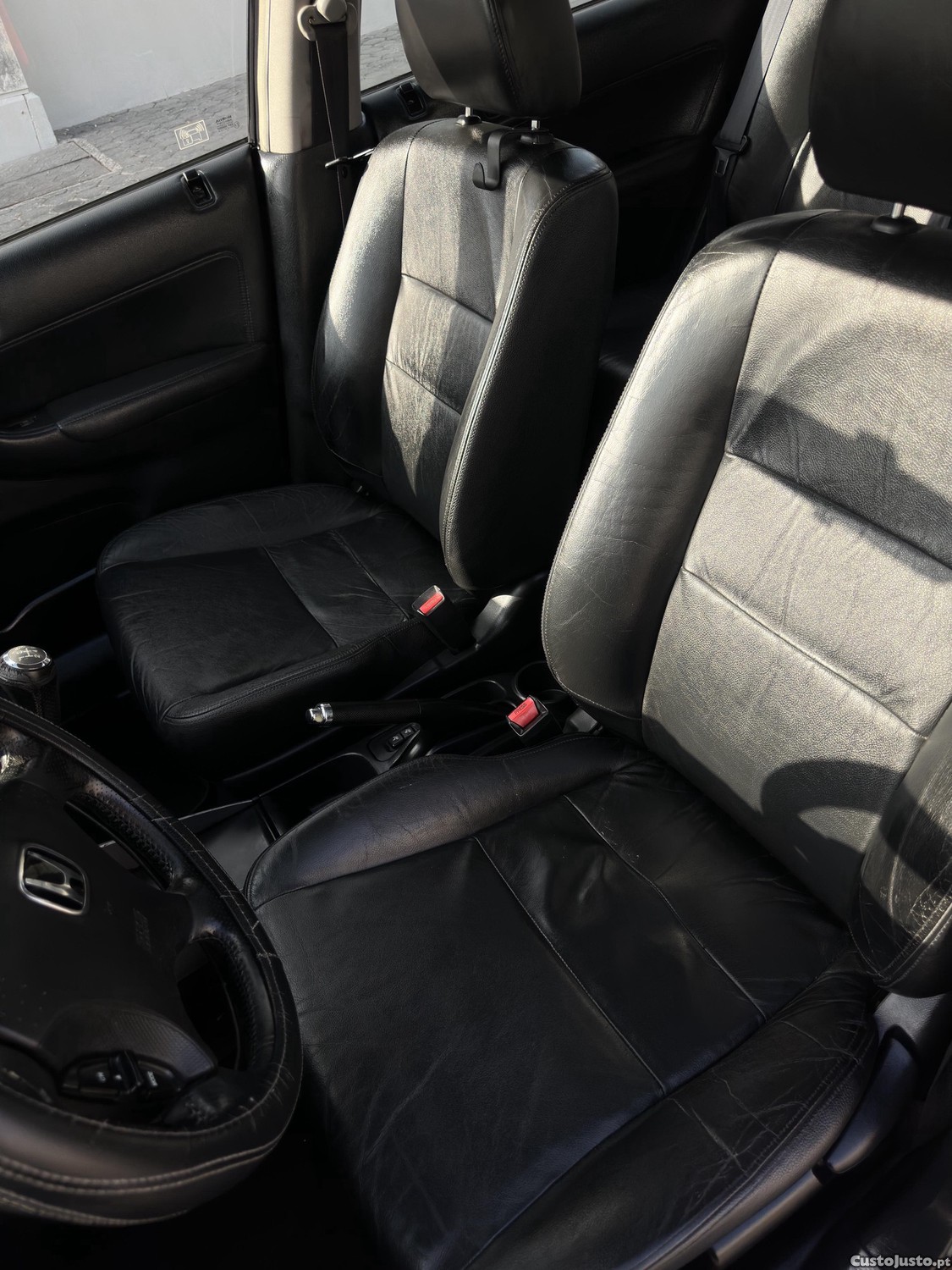 Honda Civic 1.6 i vtec Exlusive — fotografia 5