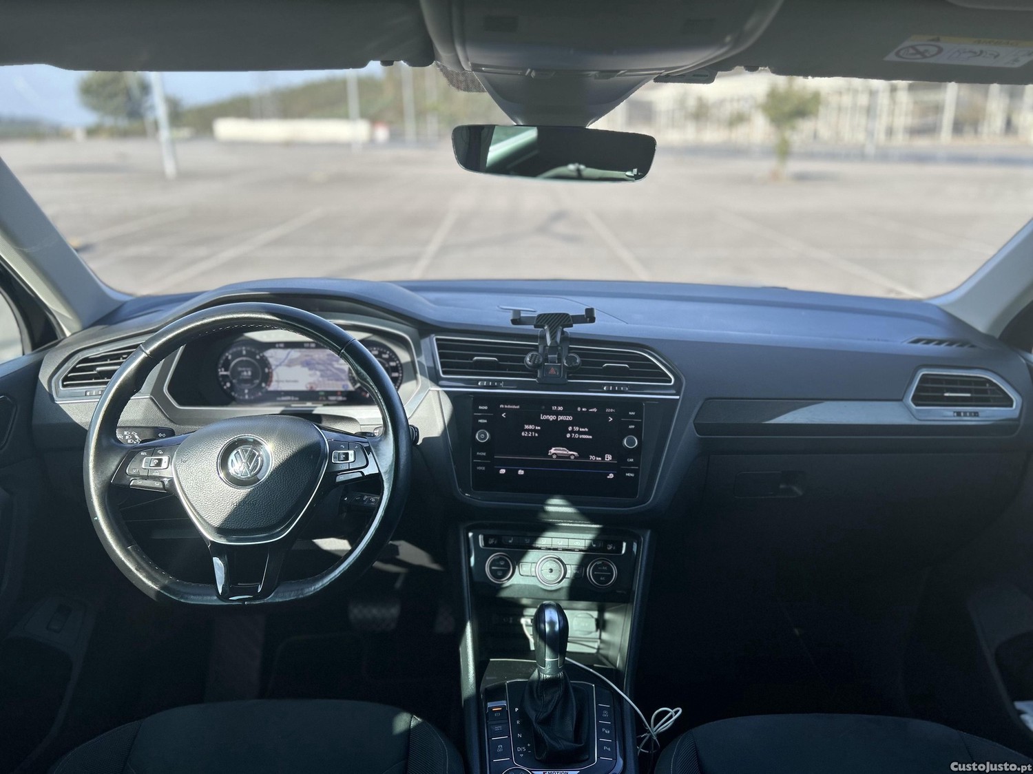Volkswagen Tiguan 2.0 TDI R-Line — fotografia 5