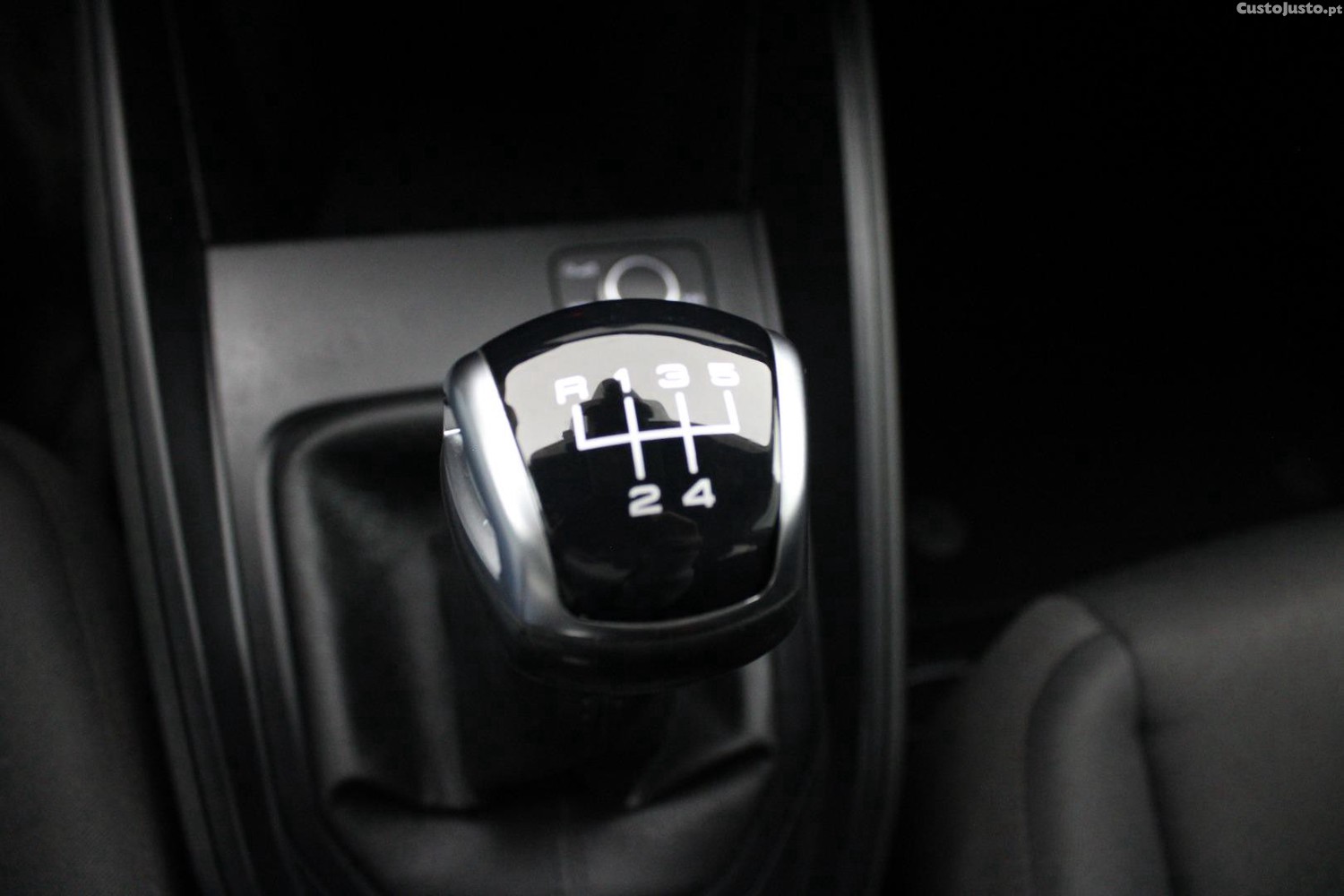 Audi A1 SPORTBACK 25 TFSI ADVANCED — fotografia 10