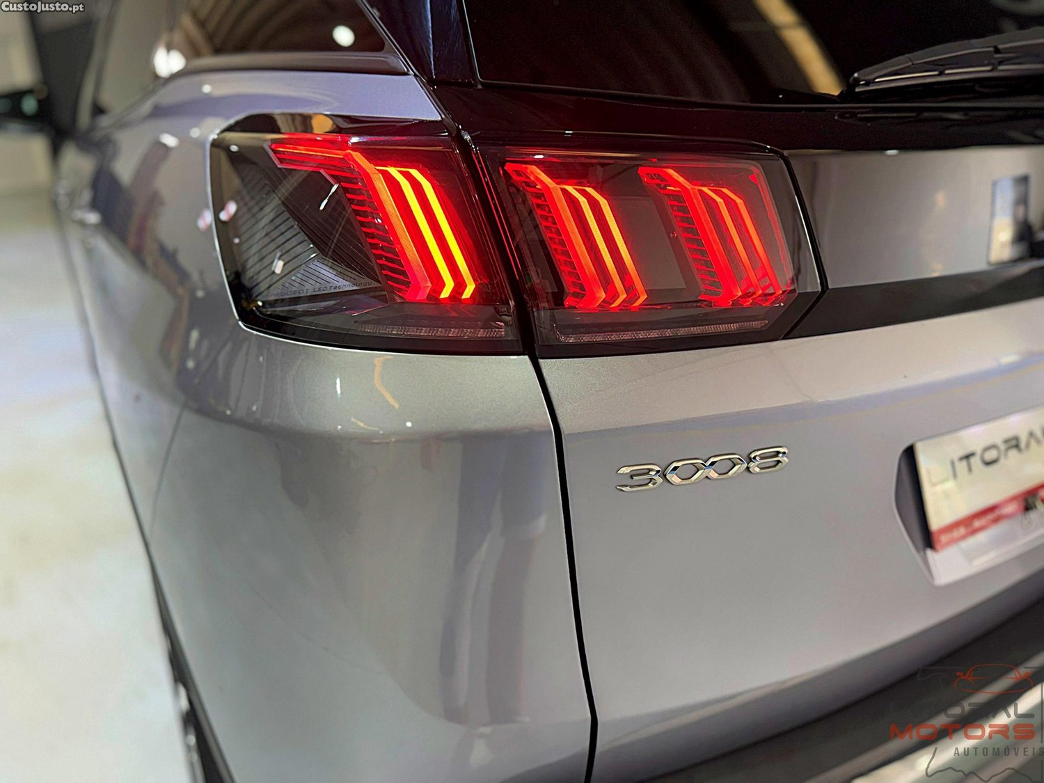 Peugeot 3008 1.2 PureTech Allure Pack EAT8 — fotografia 18