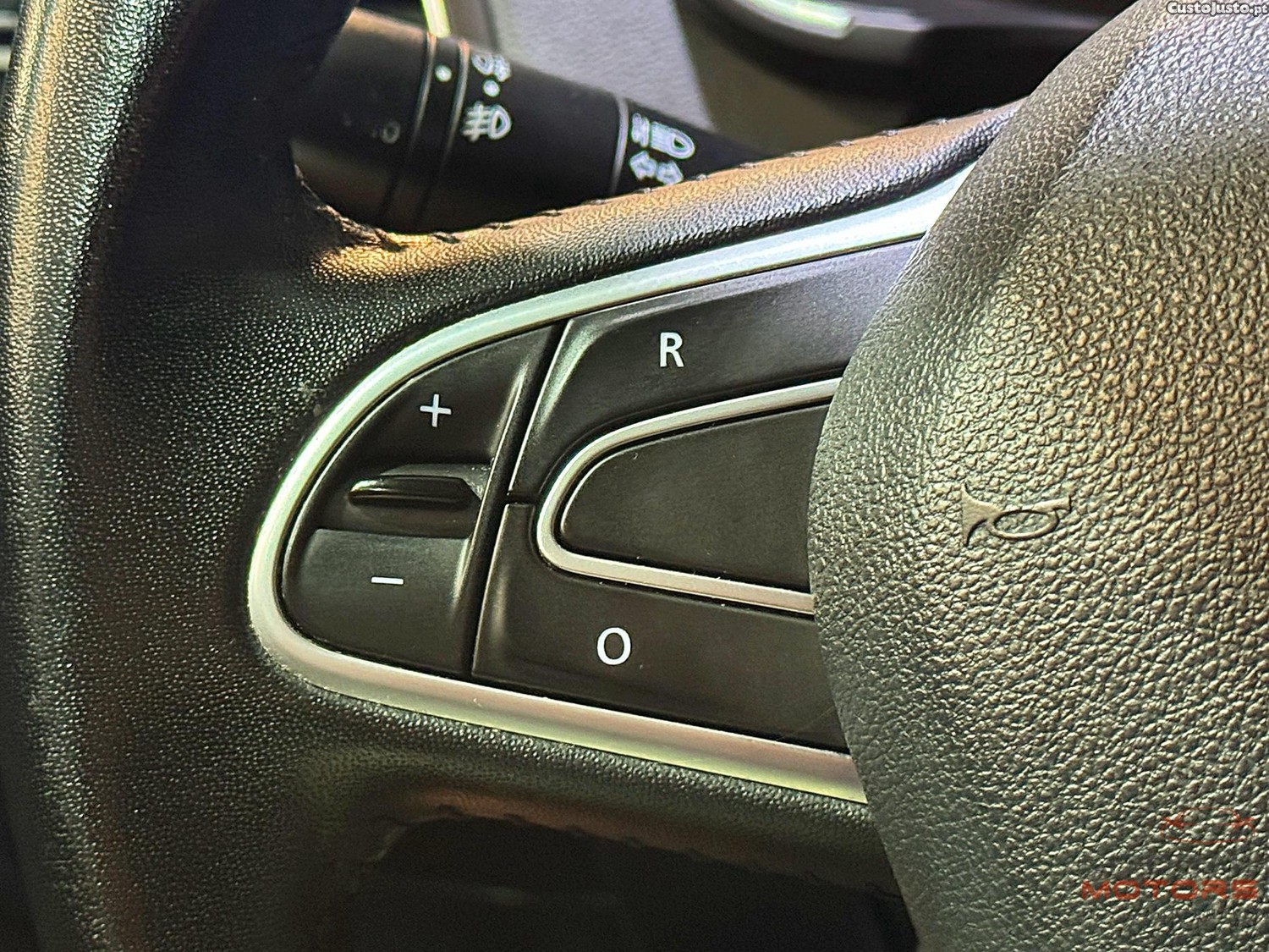 Renault Mégane 1.5 dCi Limited SS — fotografia 5