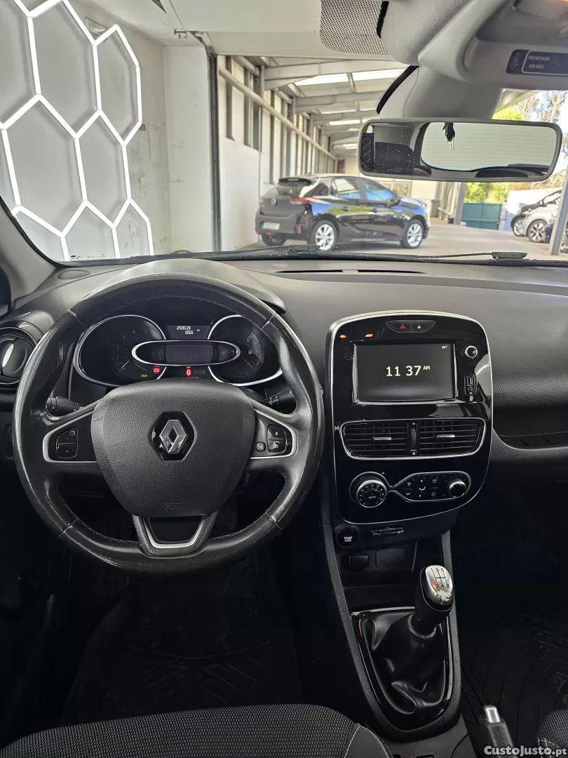 Renault Clio 1.5 dci limited — fotografia 6