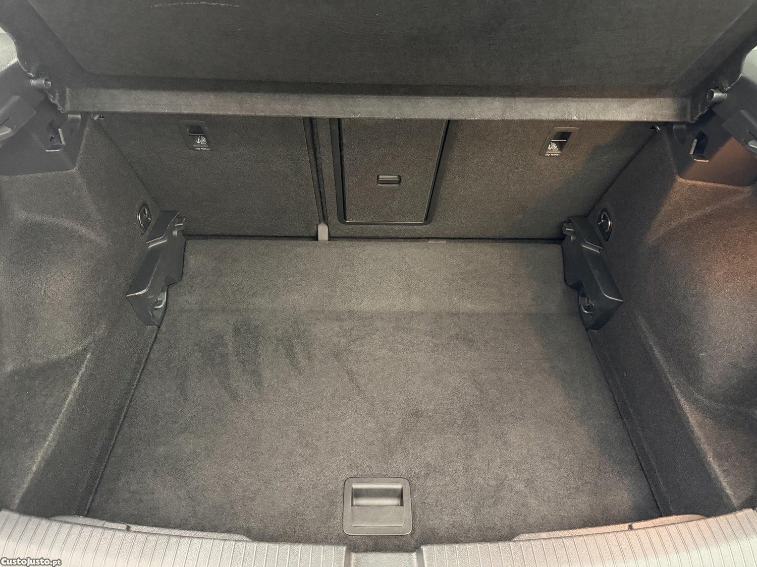 Volkswagen T-Roc 1.0 TSI Life — fotografia 3