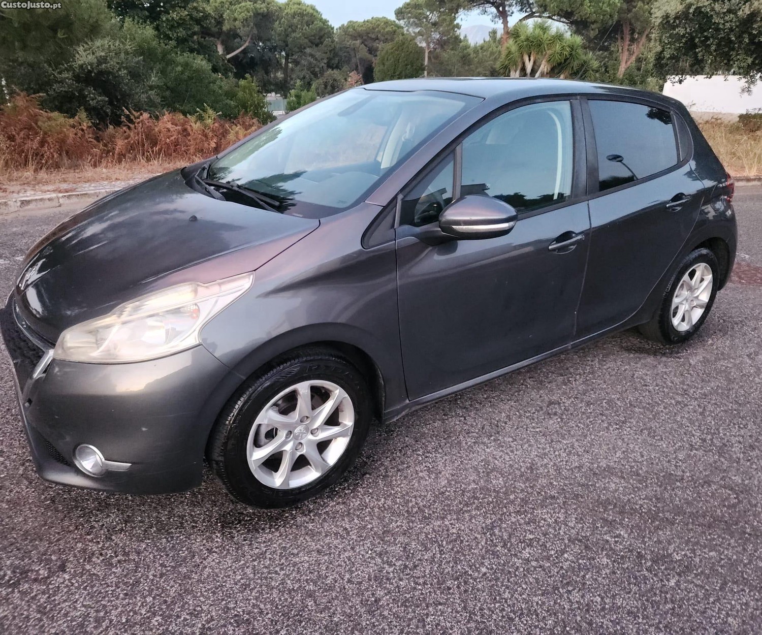 Peugeot 208 1200 — fotografia 7