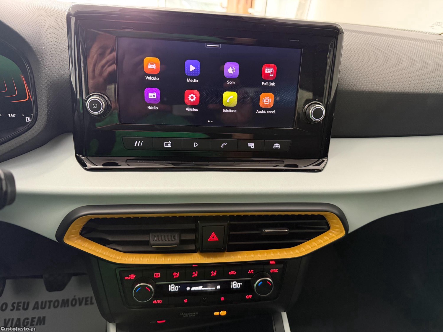 SEAT Arona 1.0 TSI Style — fotografia 2