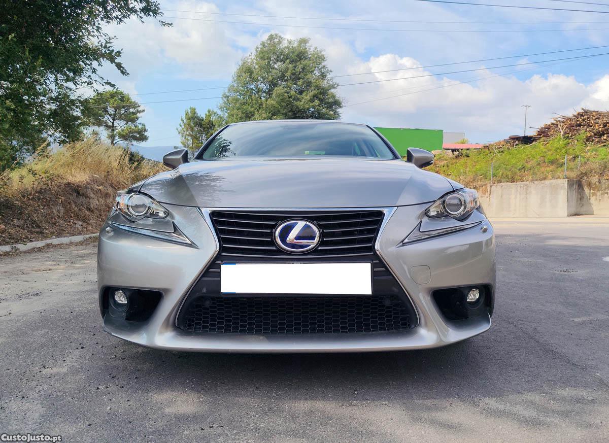 Lexus IS h executive — fotografia 13