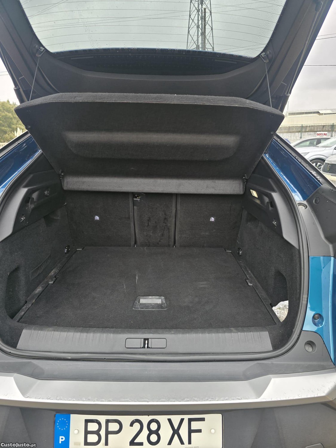 Peugeot 3008 Allure Hybrid — fotografia 2