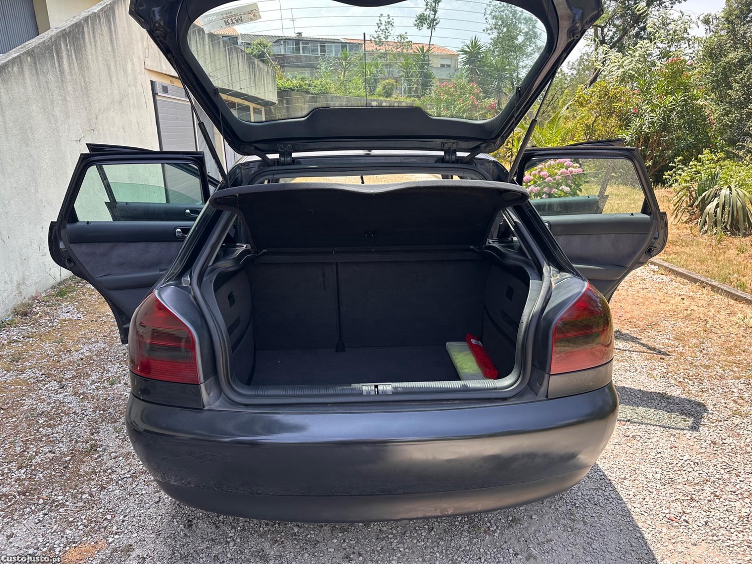 Audi A3 1.6 — fotografia 8